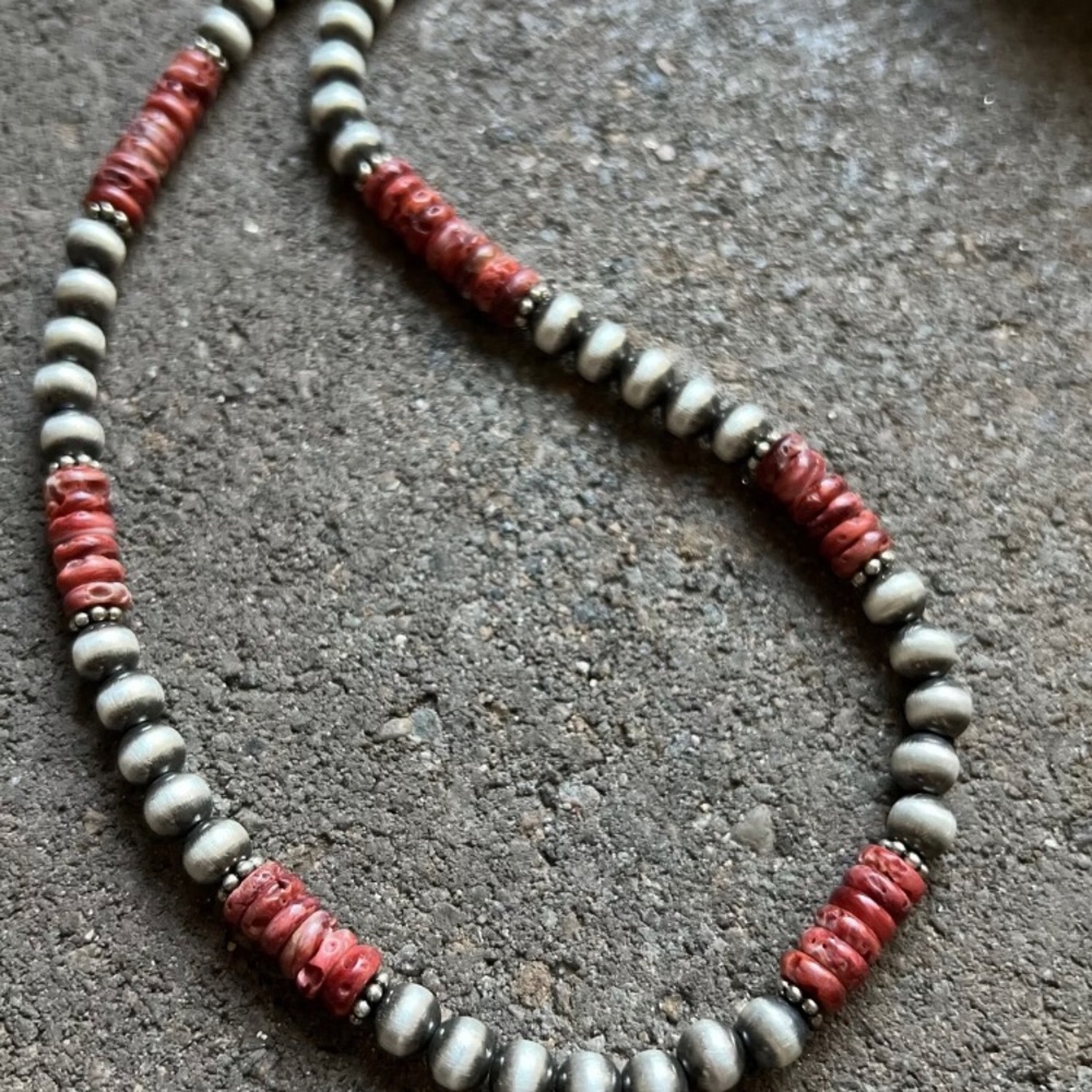 Sterling Silver Red Spiny Oyster W Pearls Bead Necklace. 18 inch - Picture 5 of 12